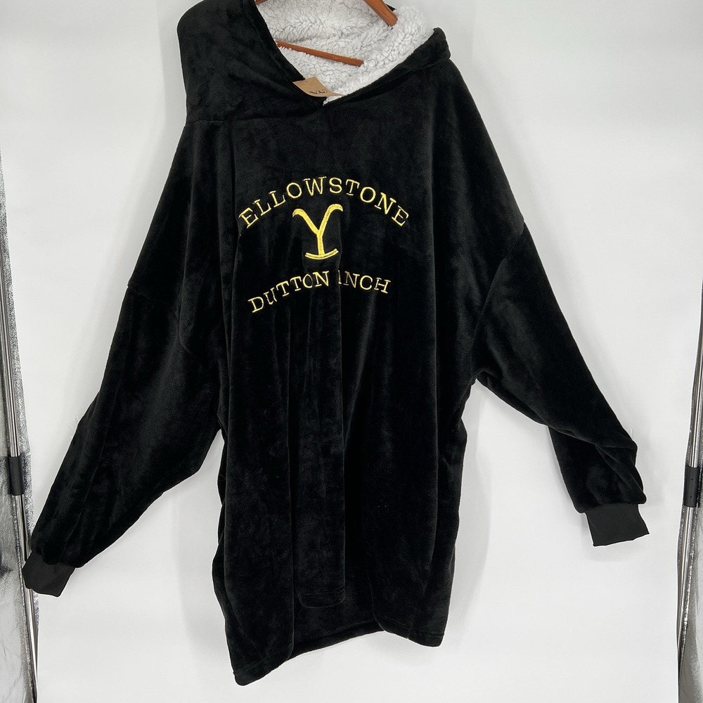 Yellowstone Dutton Ranch Blanket Hoodie One Size‎ Pockets